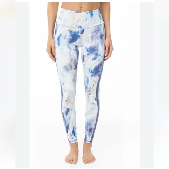 Forever 21 Blue and Cream Tie-Dye Leggings - Picture 2 of 8